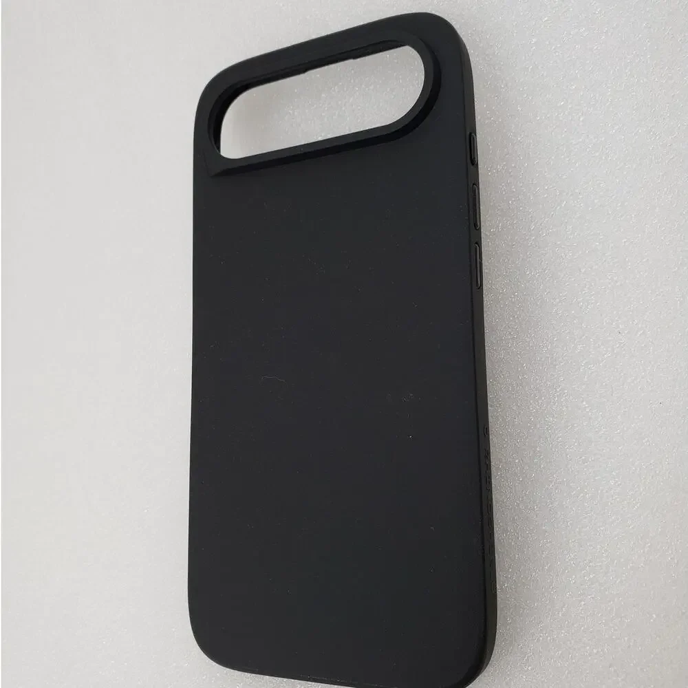 Rhinoshield SolidSuit Matte Black Case for iPhone Air